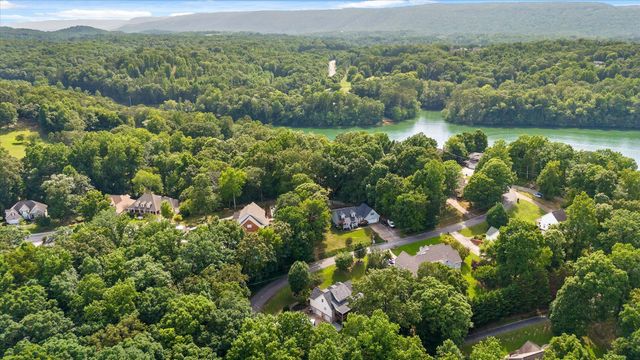 1011 Clift Cave Drive, Soddy Daisy, TN 37379