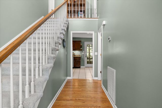 1011 Clift Cave Drive, Soddy Daisy, TN 37379