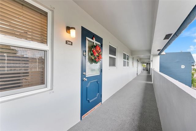 7847 Golf Circle Drive 309, Margate, FL 33063