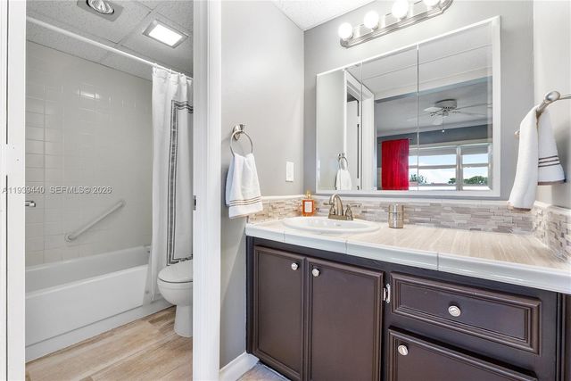 7847 Golf Circle Drive 309, Margate, FL 33063