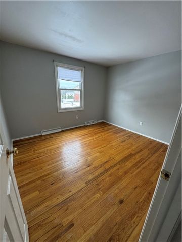 110 Woodbury Drive, City Of But Ne, PA 16001