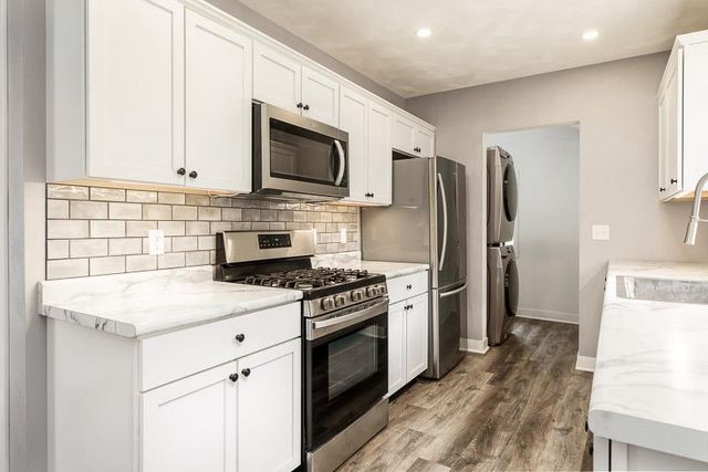 1430 COPELAND Avenue, Beloit, WI 53511