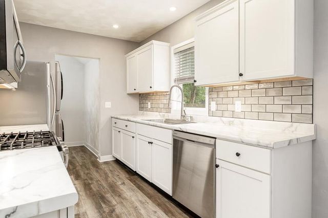 1430 COPELAND Avenue, Beloit, WI 53511