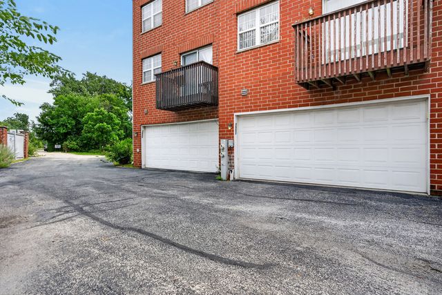 7002 W Belden Avenue, Chicago, IL 60707
