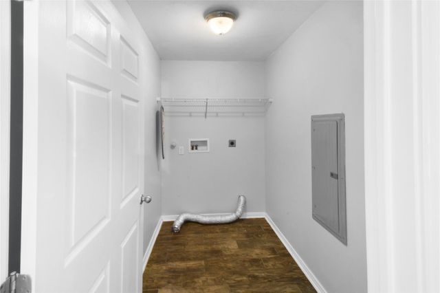 320 10th Street, Dickinson, TX 77539