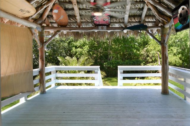 320 10th Street, Dickinson, TX 77539