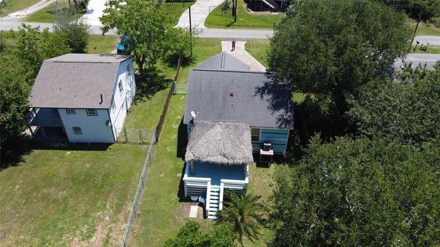 320 10th Street, Dickinson, TX 77539