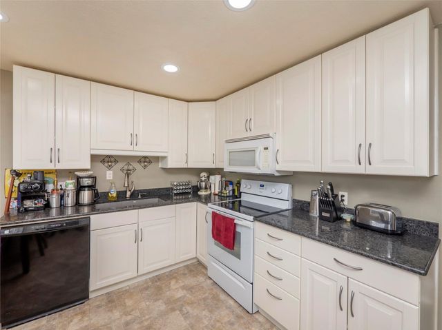 11004 Elm ST, Jonestown, TX 78645