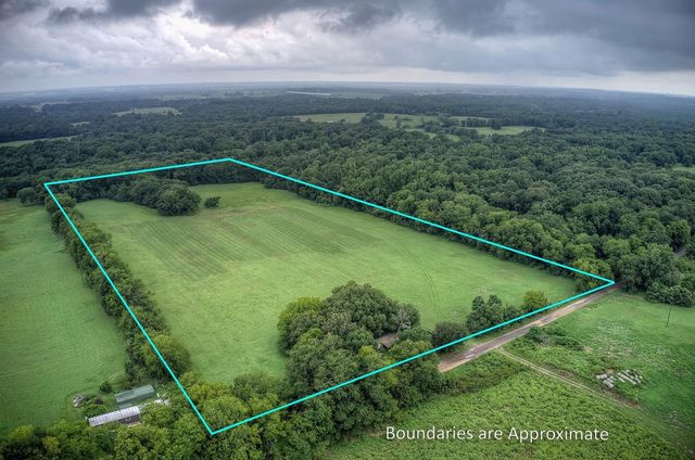 252 County Road 2431, Como, TX 75431