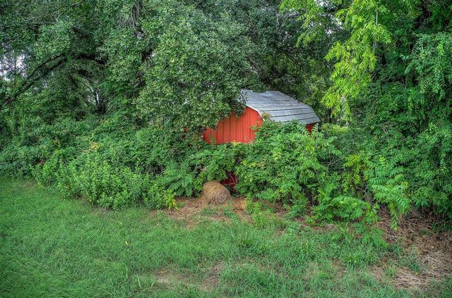 252 County Road 2431, Como, TX 75431