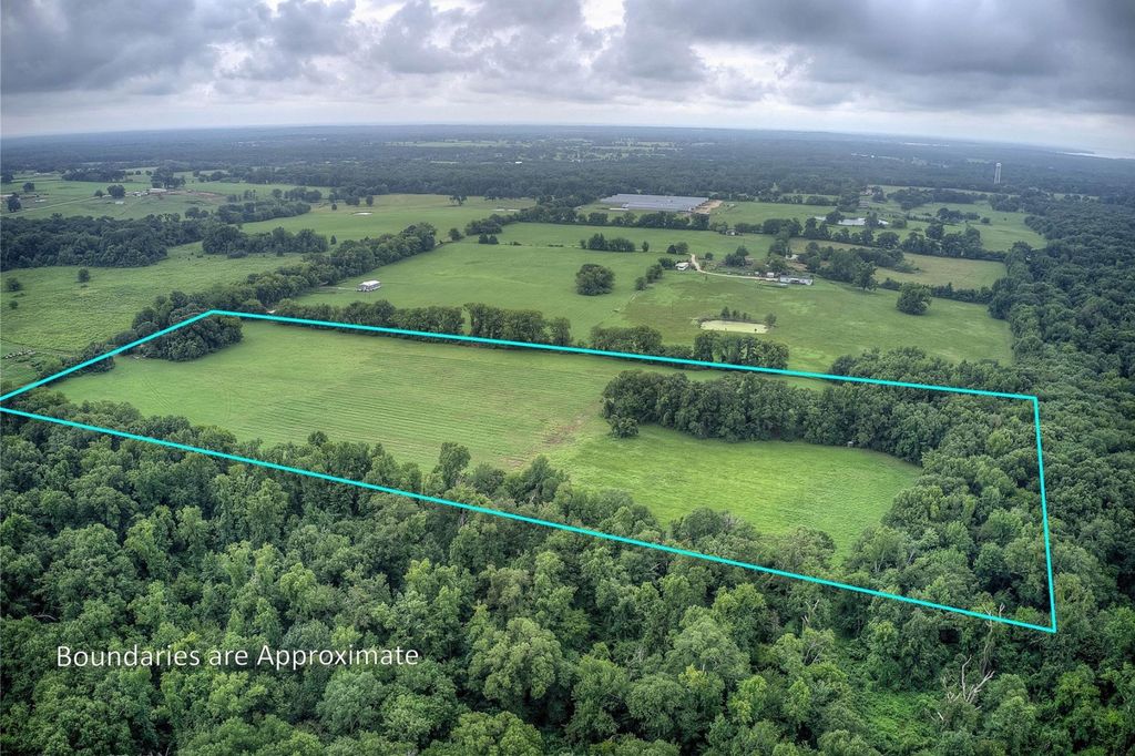 252 County Road 2431, Como, TX 75431
