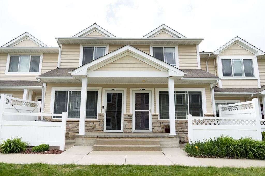 8601 Westown Parkway 6103, West Des Moines, IA 50266