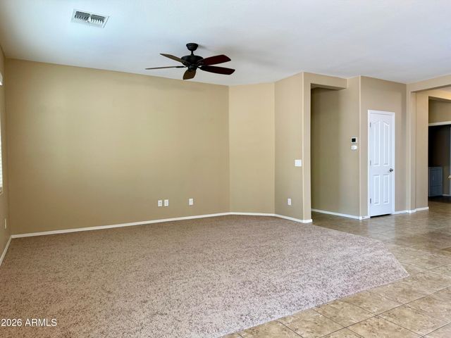 512 E CASTLE ROCK Road, San Tan Valley, AZ 85143