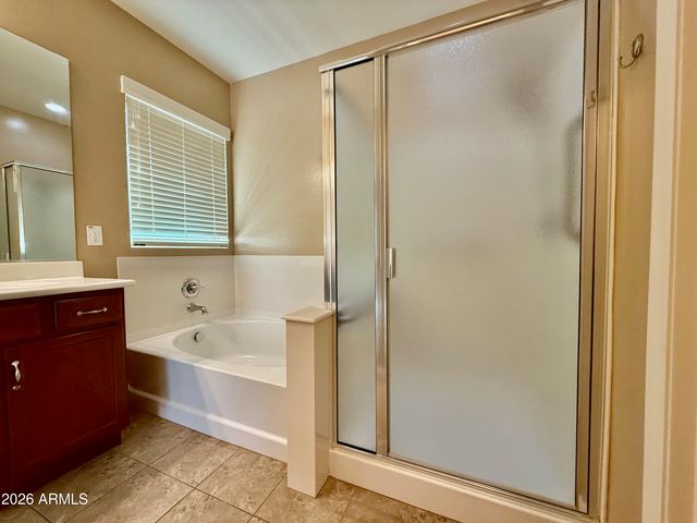 512 E CASTLE ROCK Road, San Tan Valley, AZ 85143