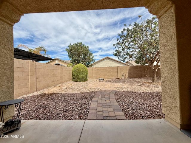 512 E CASTLE ROCK Road, San Tan Valley, AZ 85143