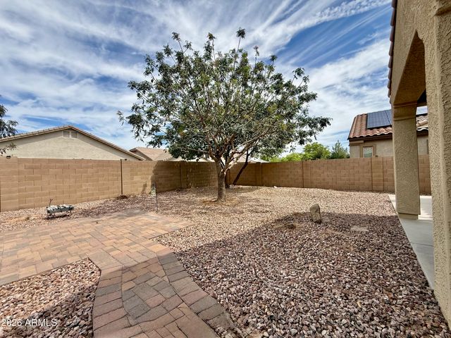 512 E CASTLE ROCK Road, San Tan Valley, AZ 85143