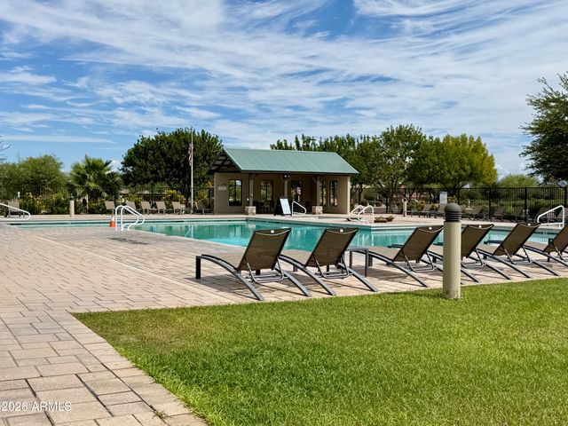 512 E CASTLE ROCK Road, San Tan Valley, AZ 85143