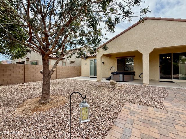 512 E CASTLE ROCK Road, San Tan Valley, AZ 85143