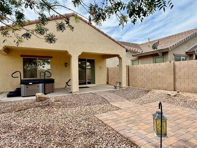 512 E CASTLE ROCK Road, San Tan Valley, AZ 85143