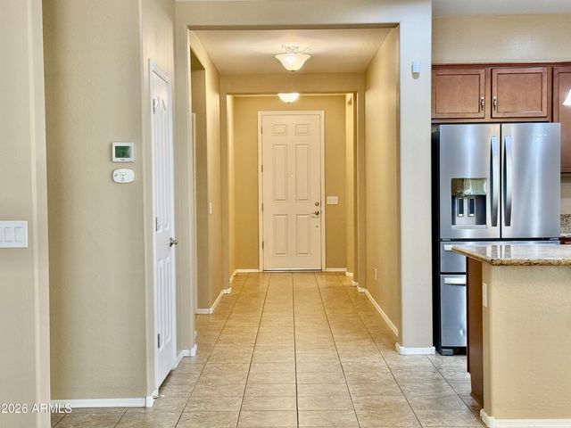 512 E CASTLE ROCK Road, San Tan Valley, AZ 85143