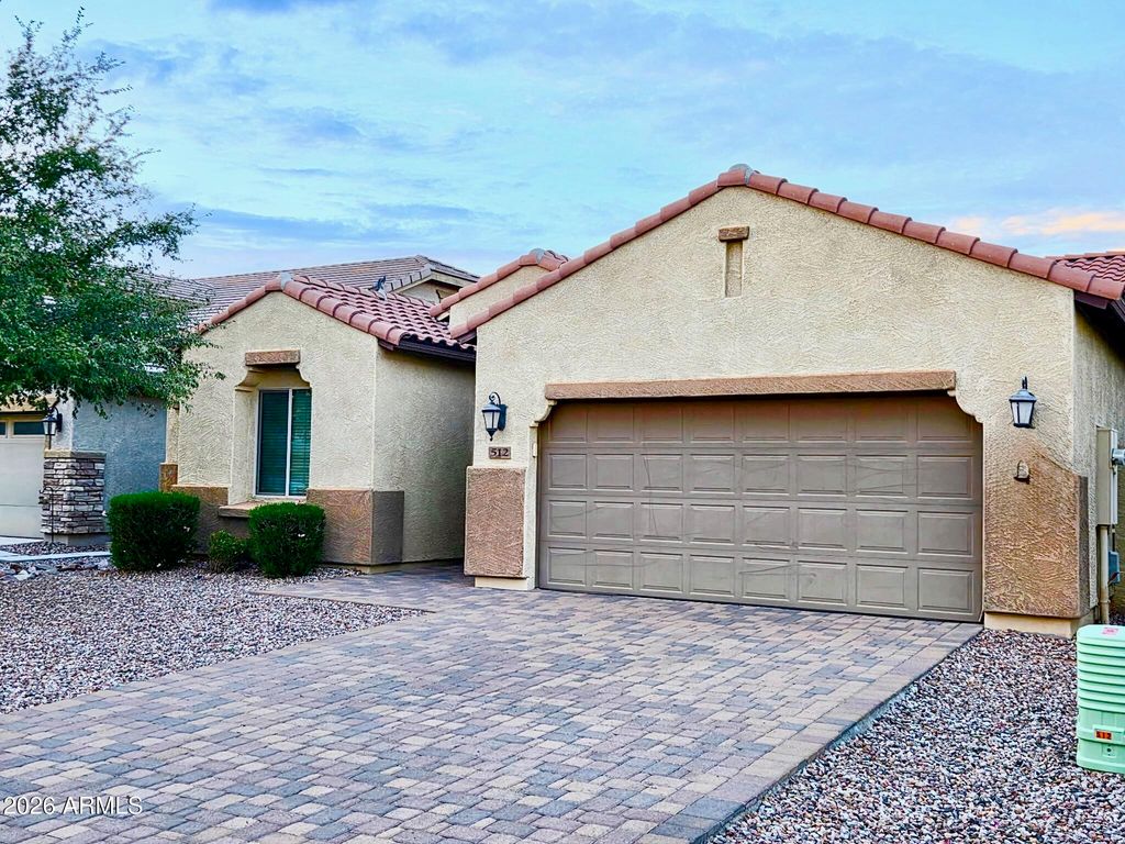 512 E CASTLE ROCK Road, San Tan Valley, AZ 85143