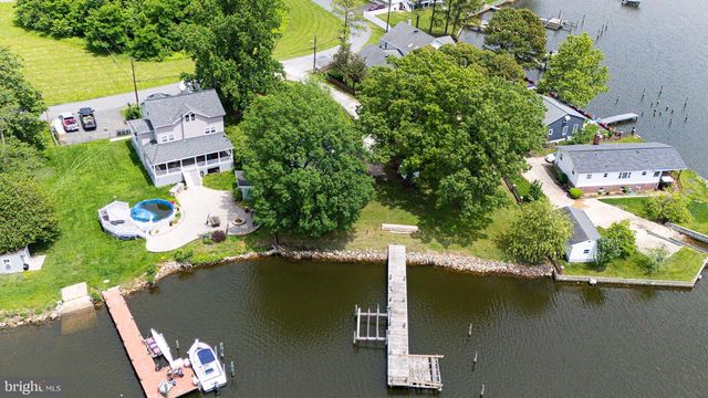 8644 SANDY PLAINS ROAD, Dundalk, MD 21222