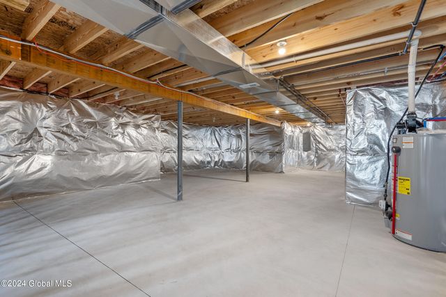 10 Brookhaven Court, Wilton, NY 12866