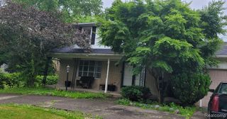 19780 Beaconsfield Street, Harper Woods, MI 48225