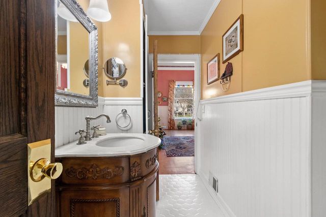 315 E SOUTH RIVER STREET, Appleton, WI 54915