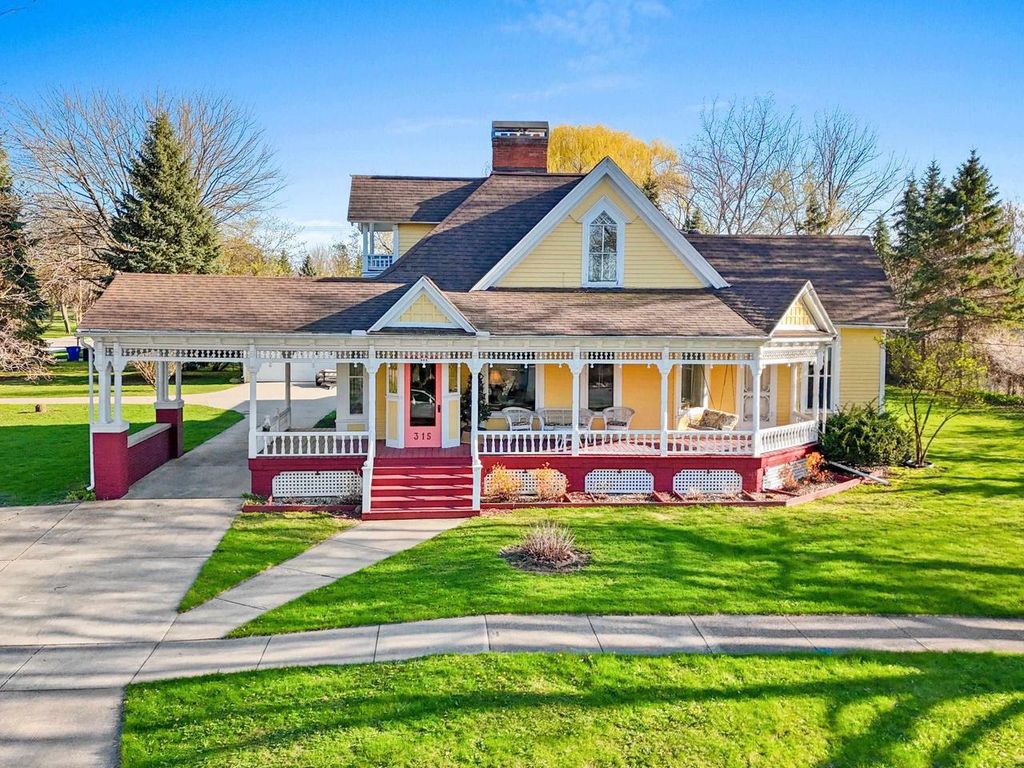 315 E SOUTH RIVER STREET, Appleton, WI 54915