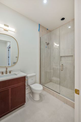 6807 Pennywell Dr, Nashville, TN 37205