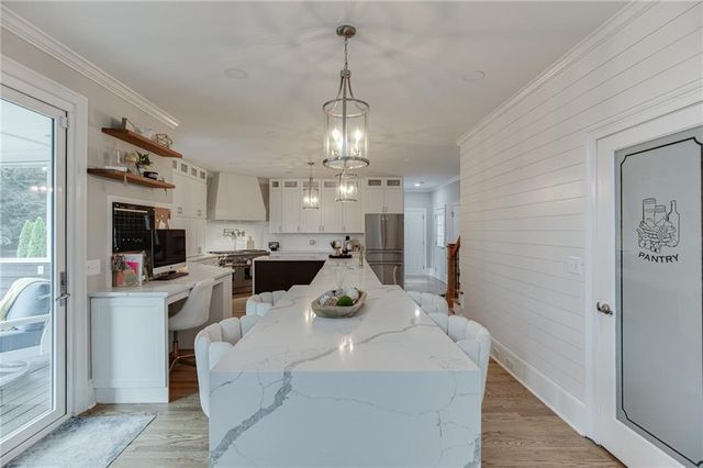 1083 Meadow Bluff Terrace, Suwanee, GA 30024