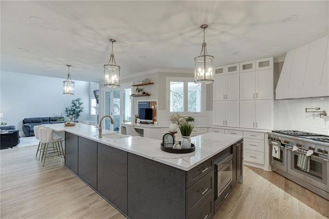 1083 Meadow Bluff Terrace, Suwanee, GA 30024
