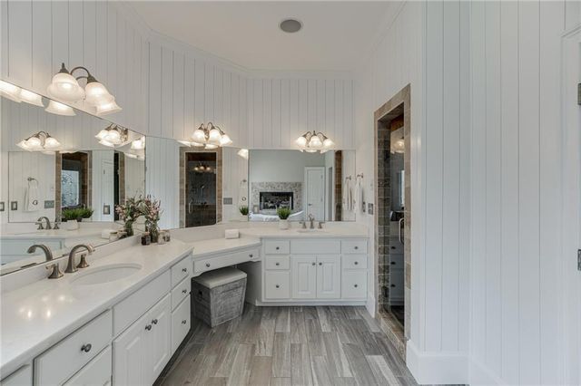 1083 Meadow Bluff Terrace, Suwanee, GA 30024
