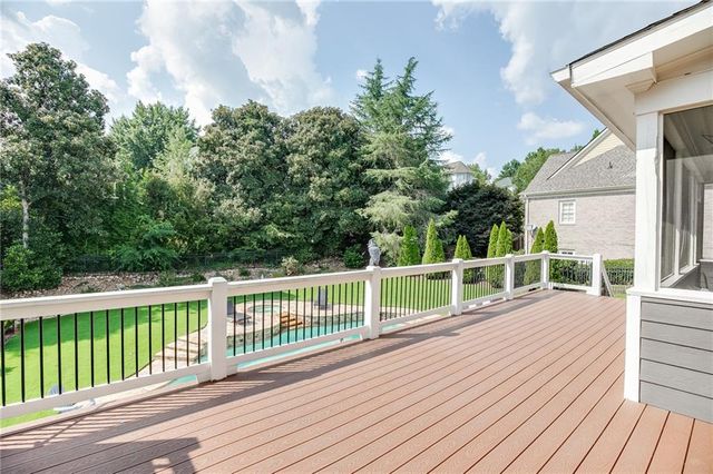 1083 Meadow Bluff Terrace, Suwanee, GA 30024