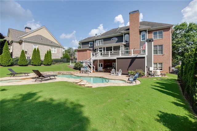1083 Meadow Bluff Terrace, Suwanee, GA 30024