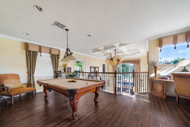 9238 Pineville Drive, Lake Worth, FL 33467