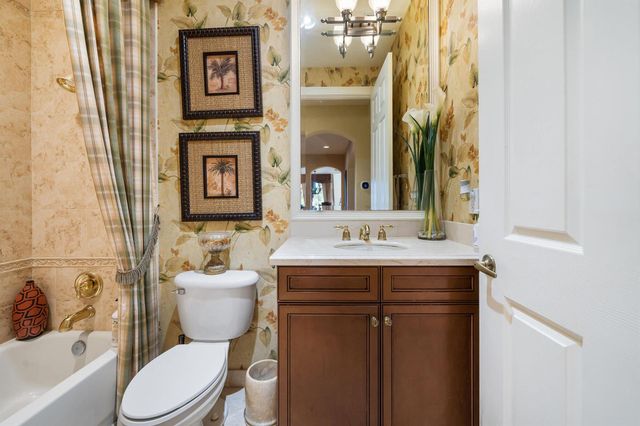 9238 Pineville Drive, Lake Worth, FL 33467