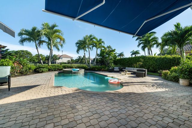 9238 Pineville Drive, Lake Worth, FL 33467