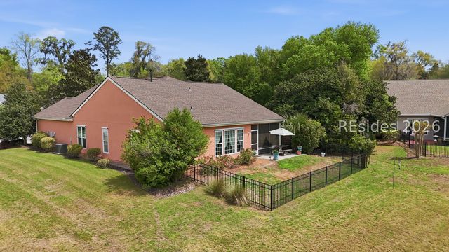 28 Rolling River Dr, Bluffton, SC 29910