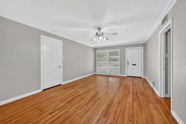 720 N McKown Avenue, Sherman, TX 75092