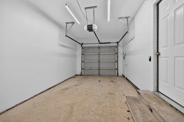 720 N McKown Avenue, Sherman, TX 75092