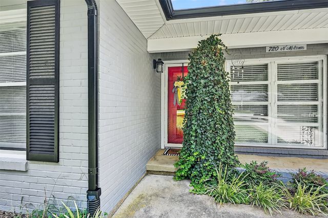 720 N McKown Avenue, Sherman, TX 75092