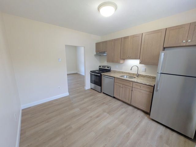 146 Pine St 1, Attleboro, MA 02703