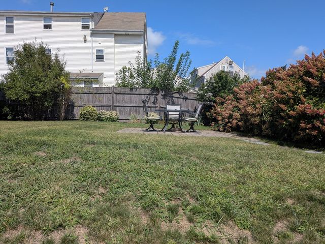 146 Pine St 1, Attleboro, MA 02703