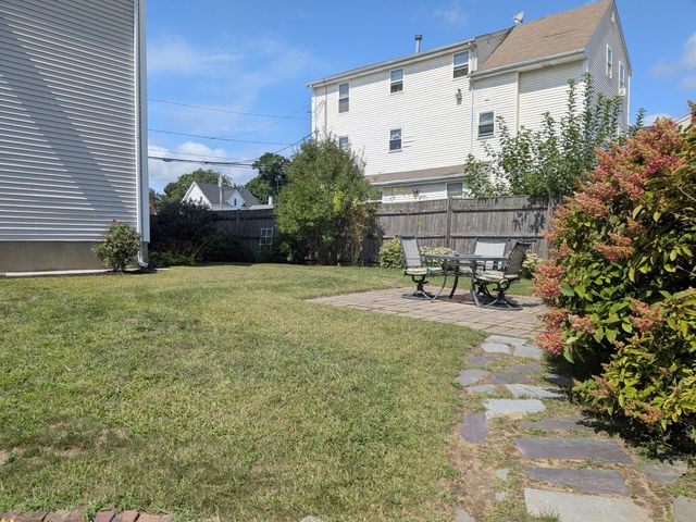 146 Pine St 1, Attleboro, MA 02703