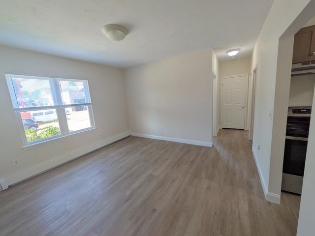 146 Pine St 1, Attleboro, MA 02703