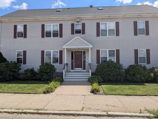 146 Pine St 1, Attleboro, MA 02703