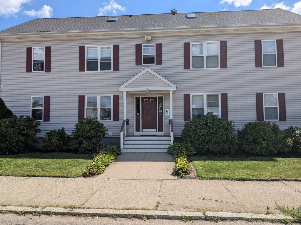 146 Pine St 1, Attleboro, MA 02703