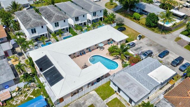 1016 N 16th Avenue 3, Hollywood, FL 33020